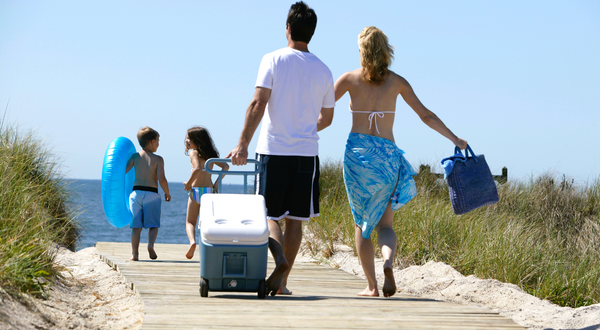 6 Best Beach Coolers With Wheels